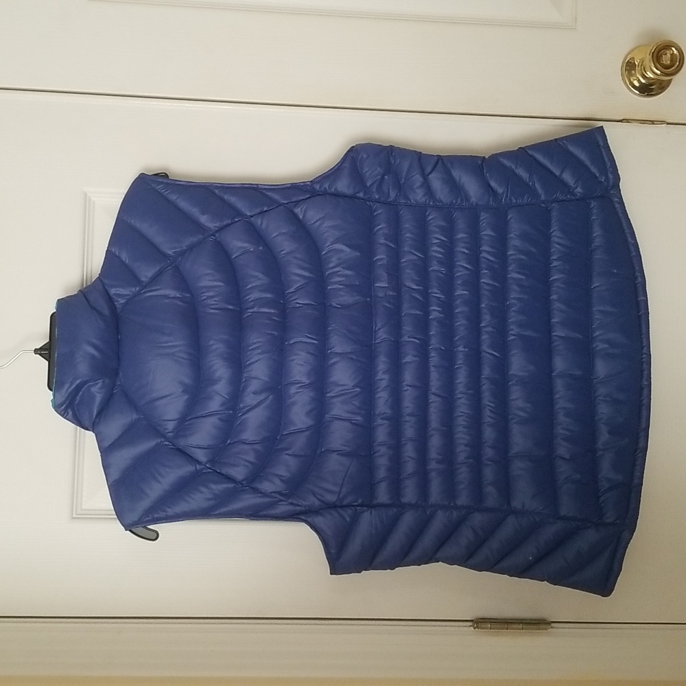 Bernardo Ladies Packable Down Vest - Picture 2 of 9